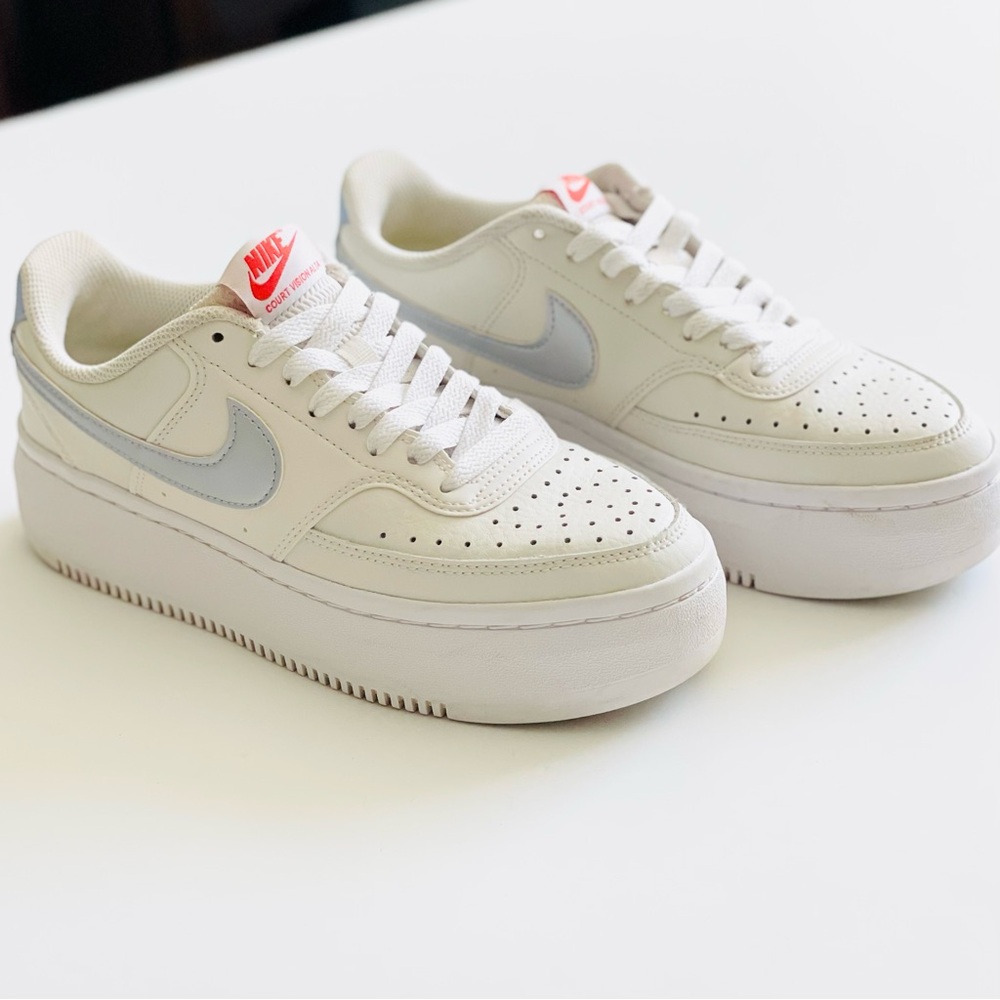 Nike SIZE 8.5 Court Vision Alta white women sneakers